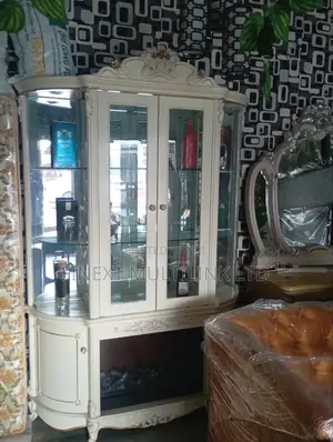 Bar Stand Royal