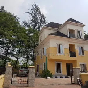 Studio Apartment in Caltongate, Lekki Phase 1 for rent