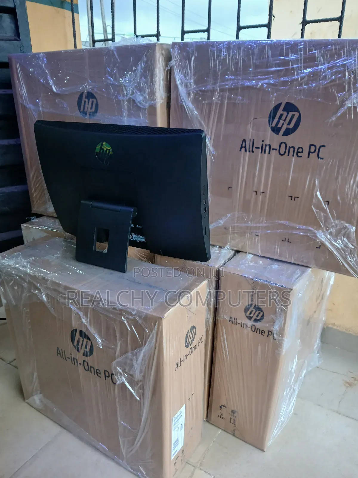 New Desktop Computer HP ProOne 400 G3 8GB Intel Core I3 HDD 1T