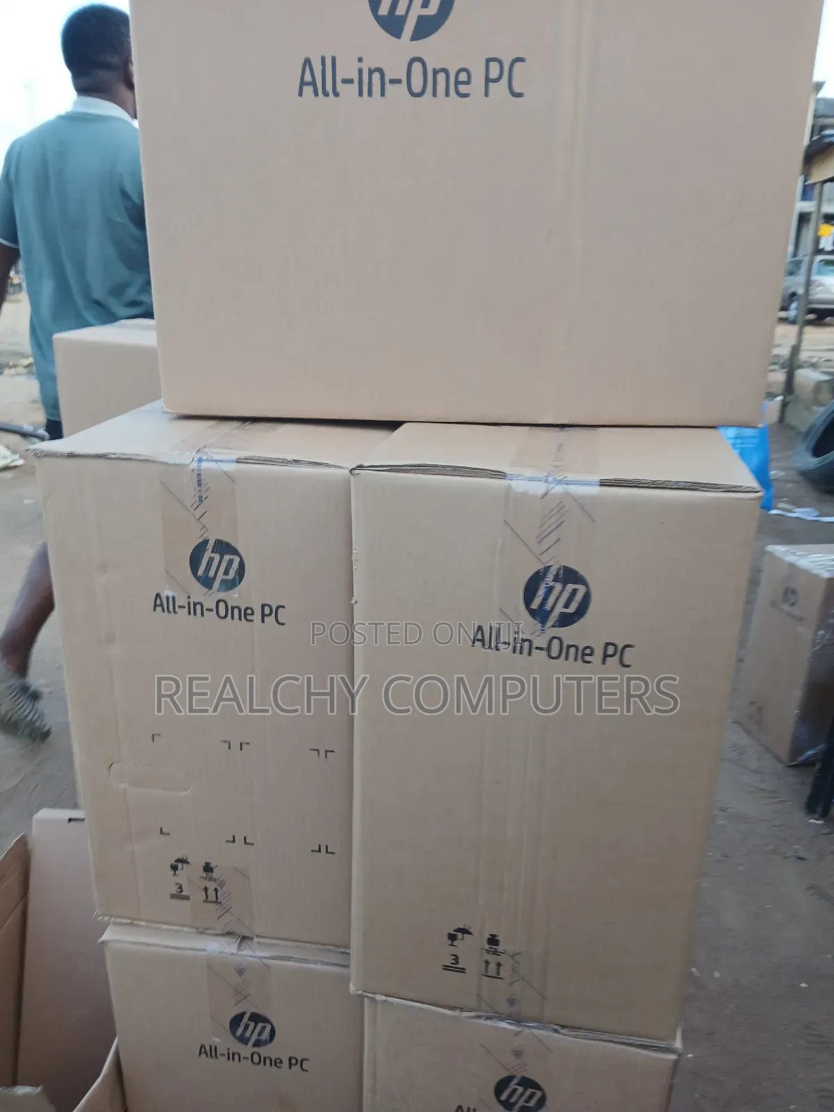 New Desktop Computer HP EliteOne 800 G3 4GB Intel Core I3 HDD 1T