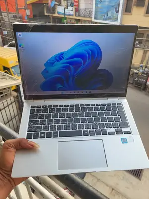 Laptop HP EliteBook X360 1030 G4 8GB Intel Core I5 SSD 256GB