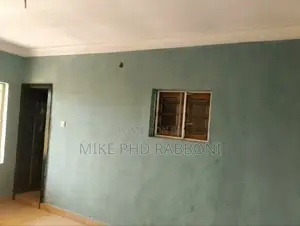 1bdrm Block of Flats in Ogbui Road, Enugu for rent