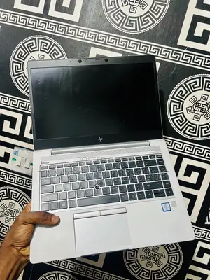 Photo - Laptop HP EliteBook 840 G5 16GB Intel Core I5 SSD 256GB