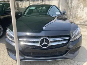 Mercedes-Benz C300 Base AWD 4Matic Sedan (2.0L 4cyl 7A) 2015 Black