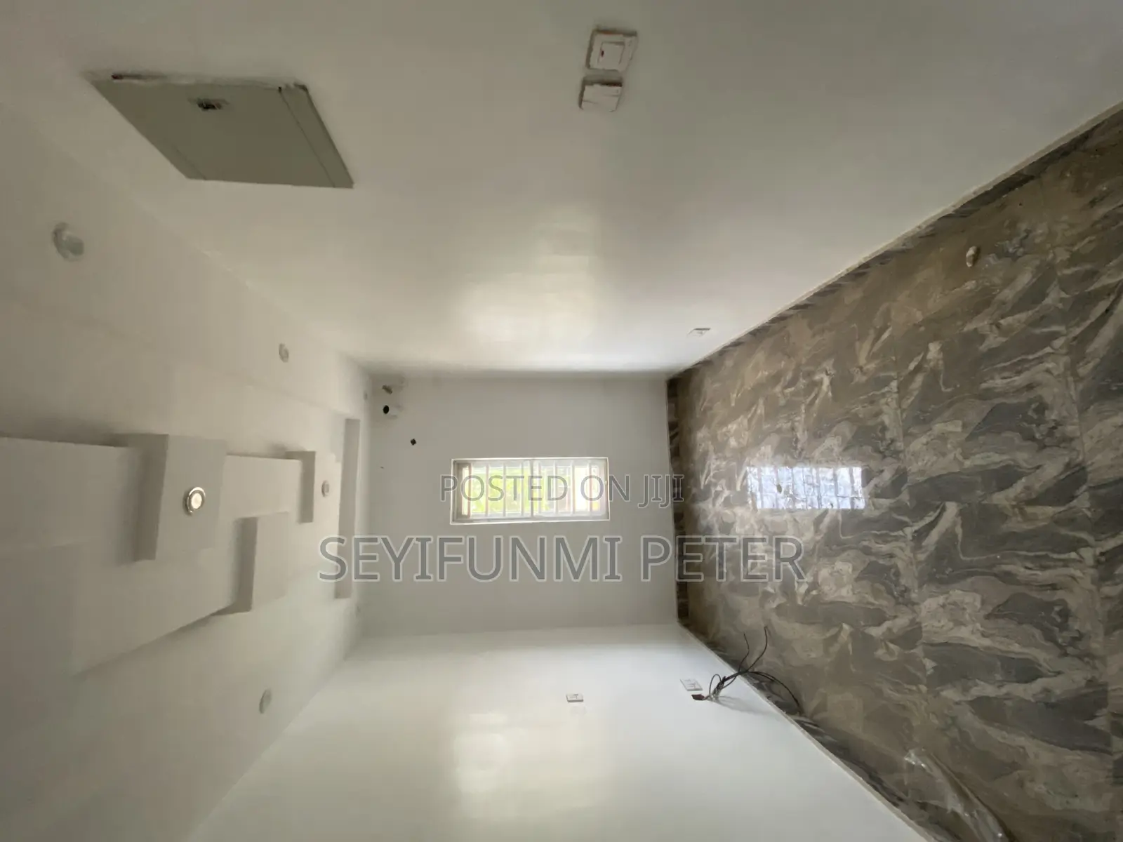 Furnished 4bdrm Duplex in Waterfront Estate for sale