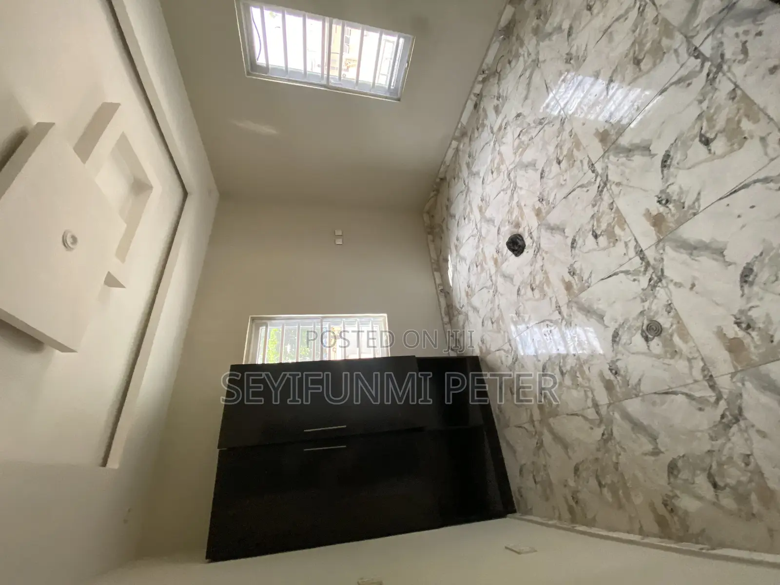 Furnished 4bdrm Duplex in Waterfront Estate for sale