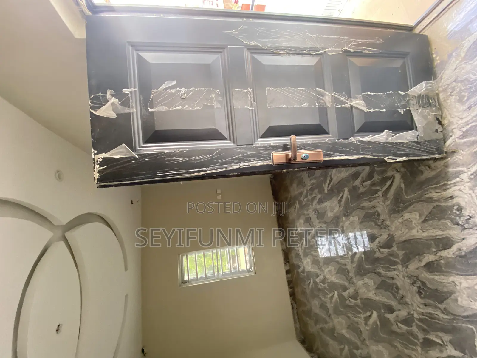 Furnished 4bdrm Duplex in Waterfront Estate for sale