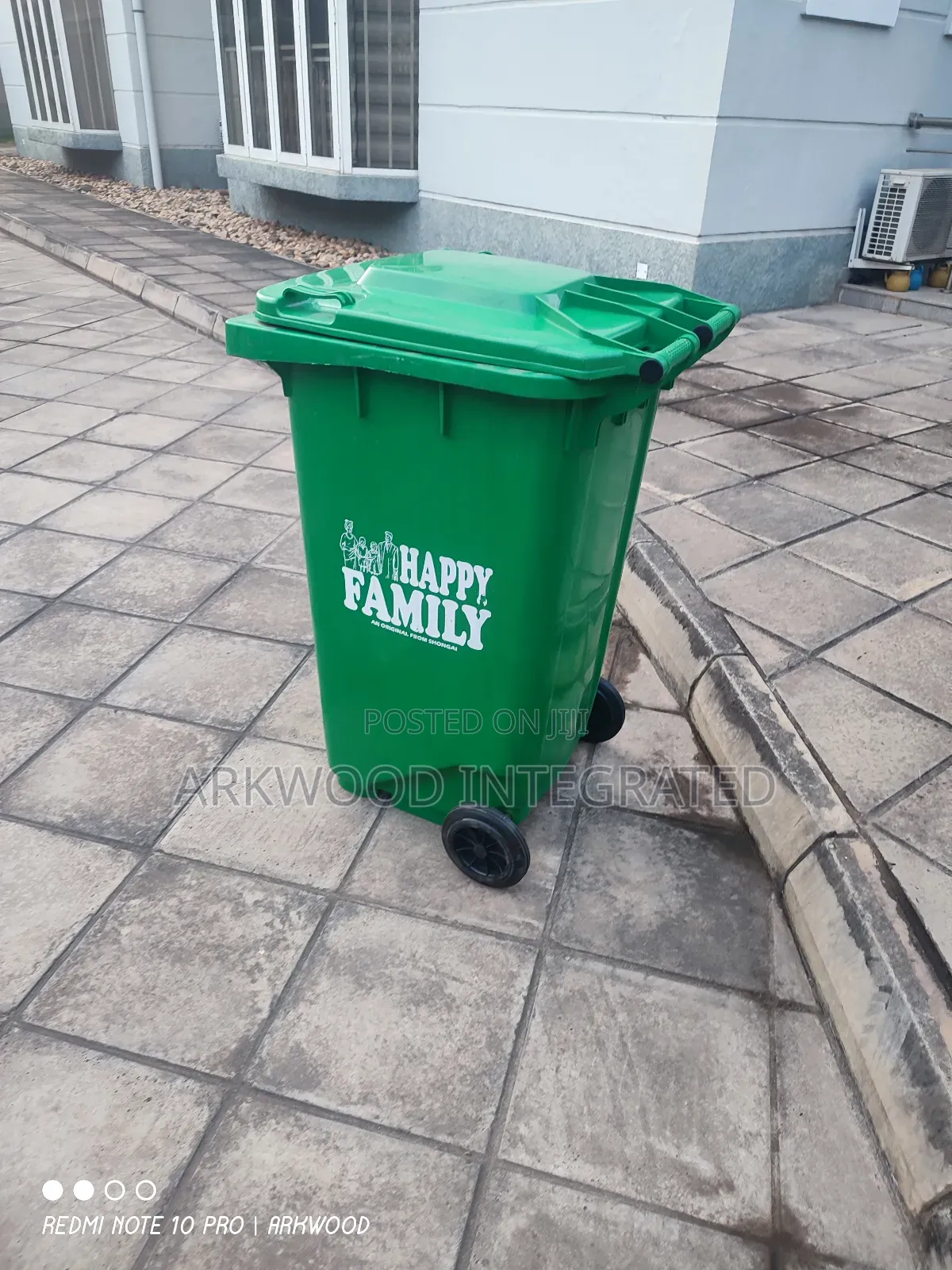 Plastic Wast Bin 240litres