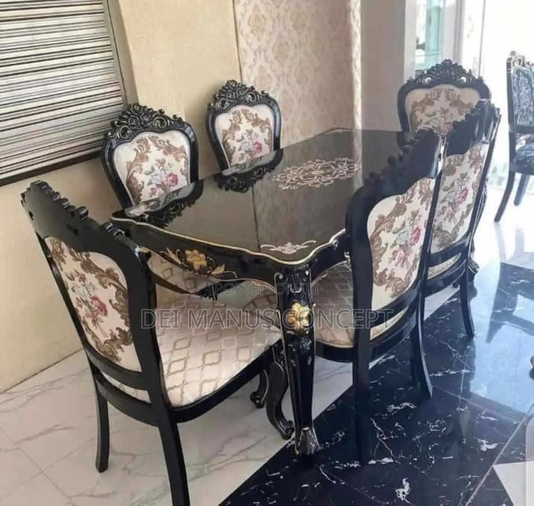 Royal Dining Table for Dining Room