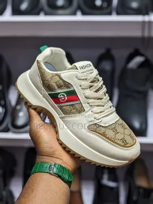 Unisex Gucci Lace Up Sneakers