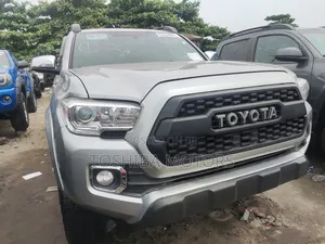 Toyota Tacoma 2015 Gray