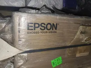 Epson Powerlite Li49ou 9000 Lumens