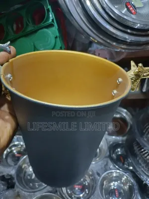 Black Quality Wine Bucket
