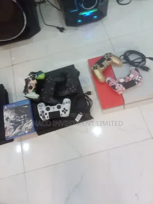 Ps4 With One Controller Plus 1controller Games Installed On
