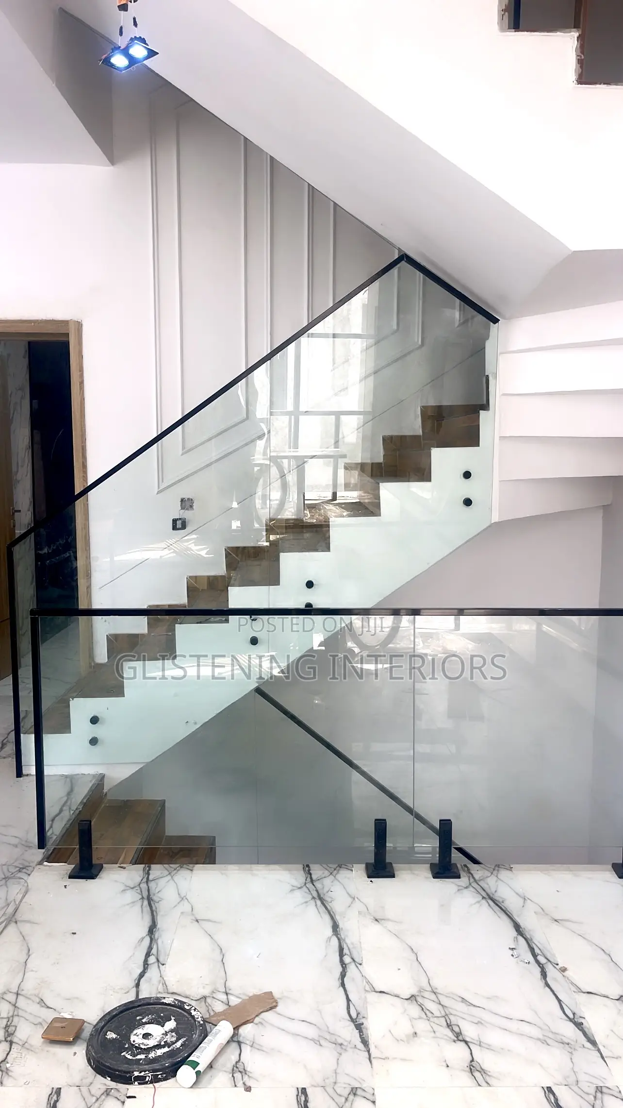 Side Staircase 10mm Tempered Glass