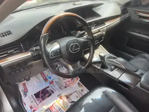 Lexus ES 2017 Gray