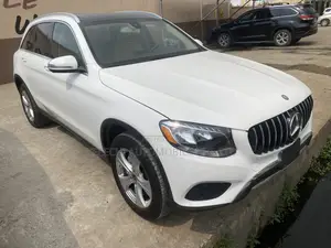Mercedes-Benz GLC-Class 2017 White