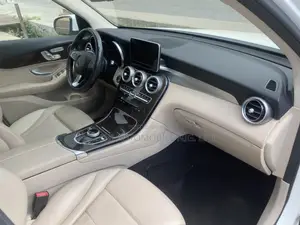 Mercedes-Benz GLC-Class 2017 White