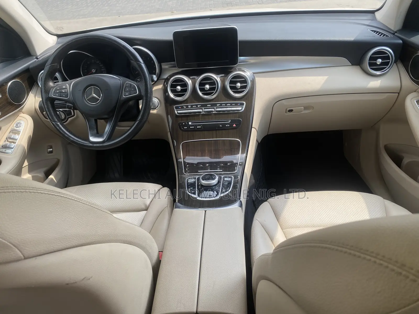 Mercedes-Benz GLC-Class 2017 White