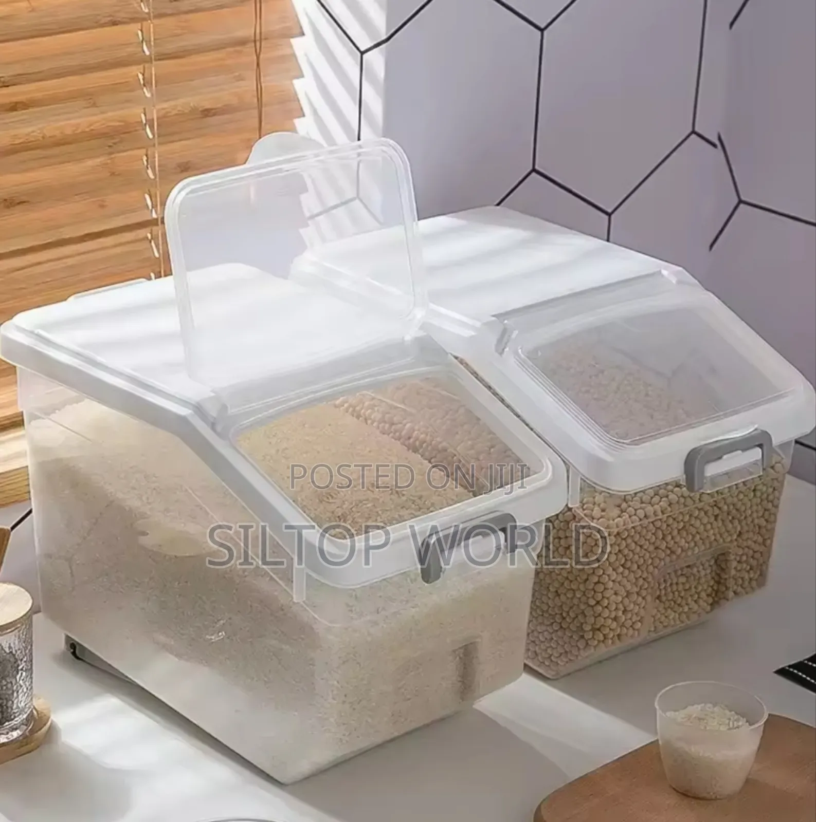30L Food Storage Container With Measurement Cup