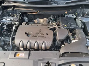 Mitsubishi Outlander 2015 Gray
