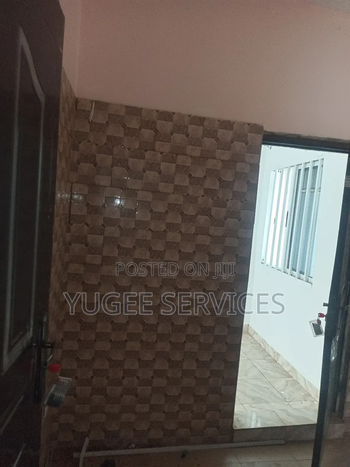 2bdrm Block of Flats in Jeff In Asaba, Oshimili South for rent
