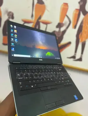 New Laptop Dell 8GB Intel Core I7 SSD 256GB