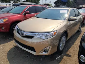 Toyota Camry 2012 Gold