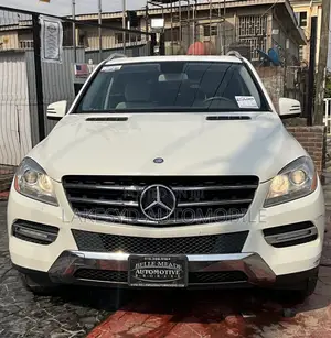 Photo - Mercedes-Benz M Class ML 350 BlueTEC 4Matic 2012 White