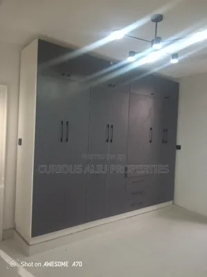 2bdrm Block of Flats in Block Of Flat, Life Camp for rent