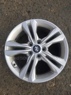 17 Inches Alloyed Wheel Hyundai