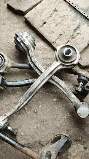 Mercedes Benz 203 Arms