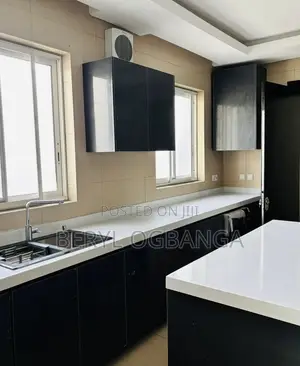 3bdrm Apartment in Banana Island for rent