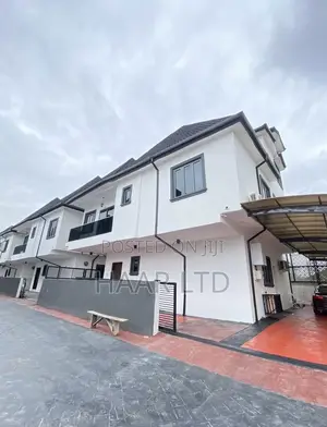 5bdrm Duplex in Osborne Foreshore Estate for sale