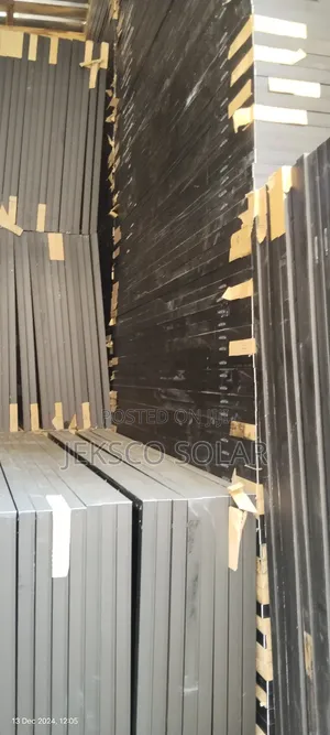 Longi Solar Panel, 355watts Half Cut.