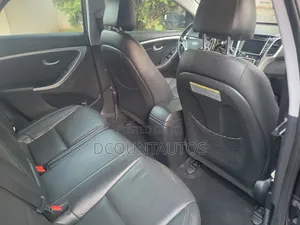 Hyundai Elantra Limited 4dr Sedan (1.8L 4cyl 6A) 2015 Black