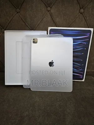 Apple iPad Pro 12.9 (2022) 256 GB Silver