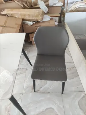 4 Seater Dinning Table