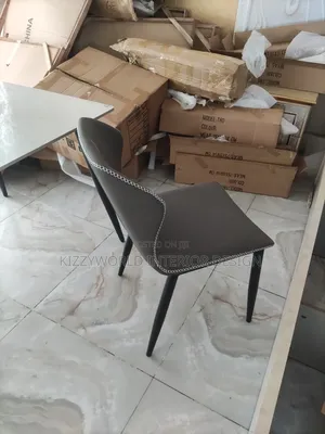 4 Seater Dinning Table