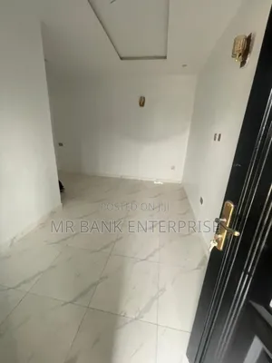 Mini Flat in Ago Palace for rent