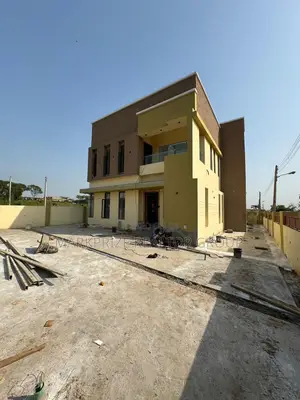 Photo - 4bdrm Duplex in Kolapo Ishola Gra for sale