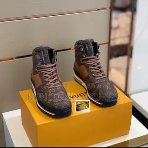 Photo - Virgil Ahblo X Louis Vuitton Harlem Brown High Top Boot