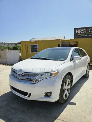 Toyota Venza XLE AWD 2013 White