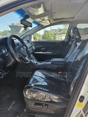 Toyota Venza XLE AWD 2013 White