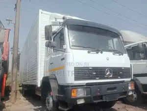 M/Benz 1517 Cargo Truck 1999