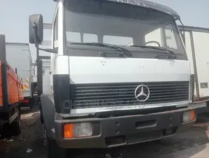 Mercedes Benz 1520 Pickup Truck