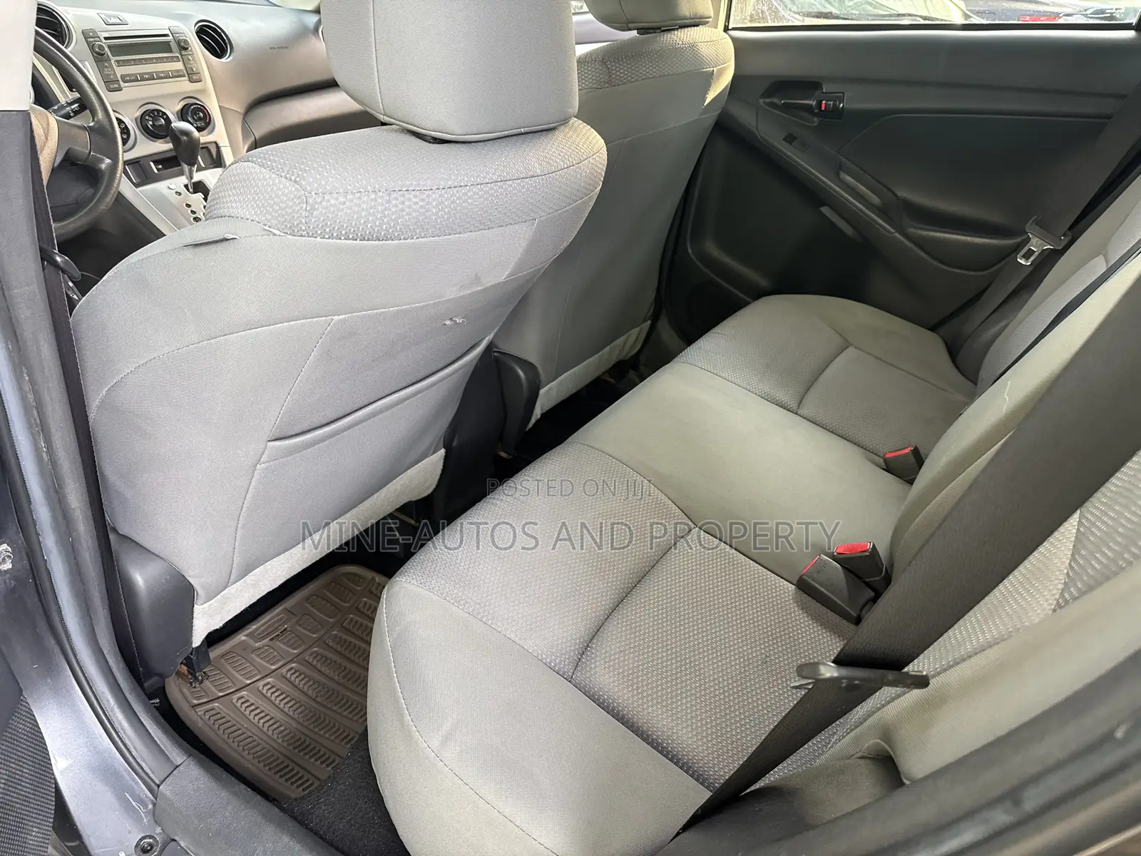 Toyota Matrix 2010 Gray
