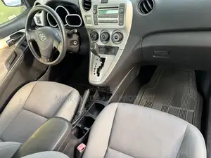 Toyota Matrix 2010 Gray