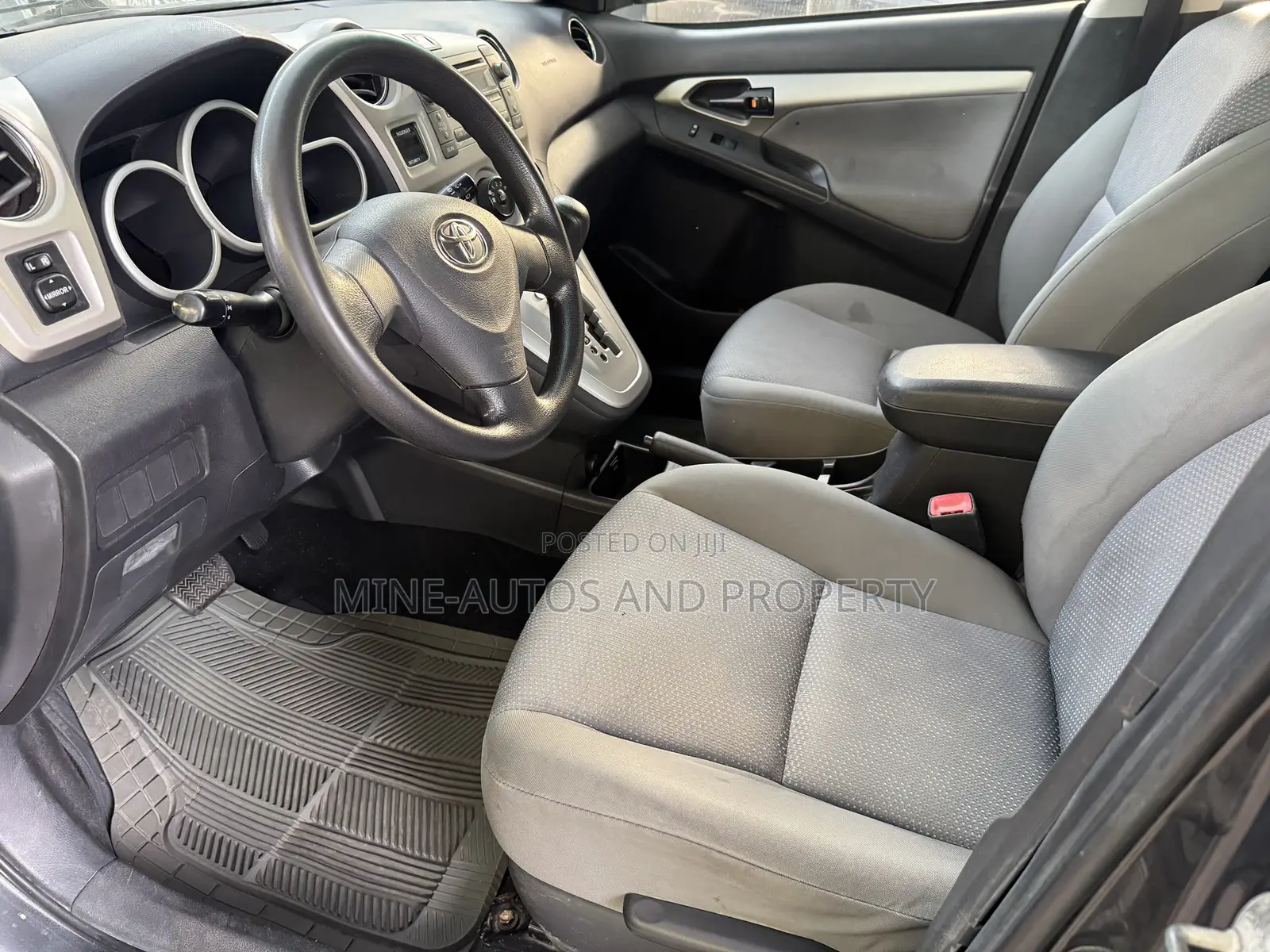Toyota Matrix 2010 Gray