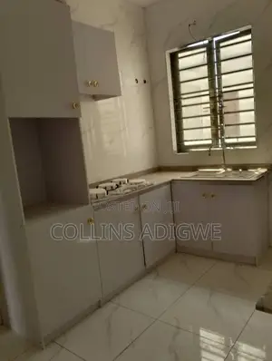 3bdrm Duplex in Metro Estate  for sale